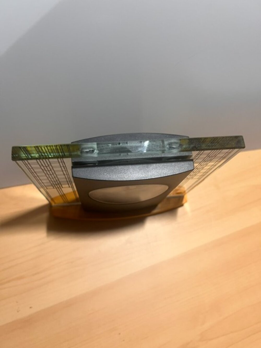 Bulova B7750 Glasner House Frank Lloyd Wright Accent Clock - Picture 8 of 9